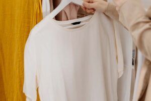 How to Choose a Sustainable Manufacturer for Your Clothing Brand?